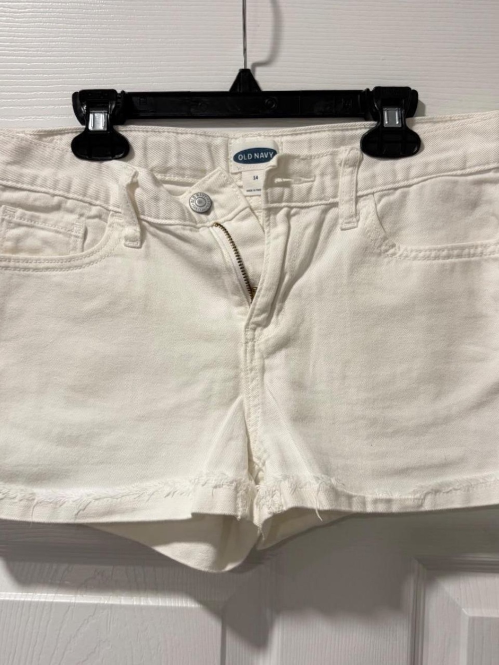 Old Navy White Frayed Hem Denim Shorts